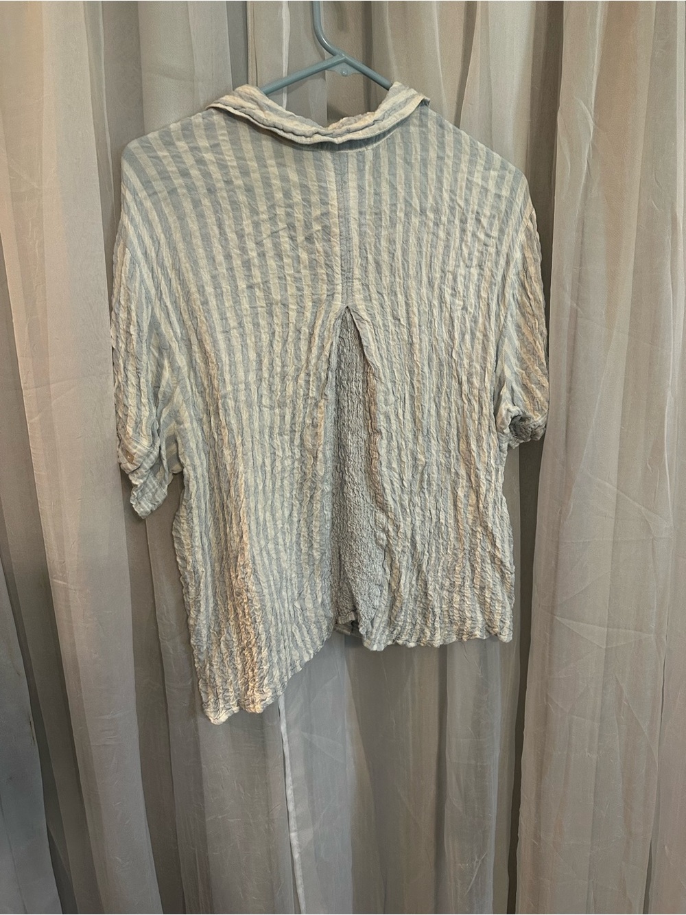 Jane & Delancey Light Blue Linen Top - Picture 5 of 10